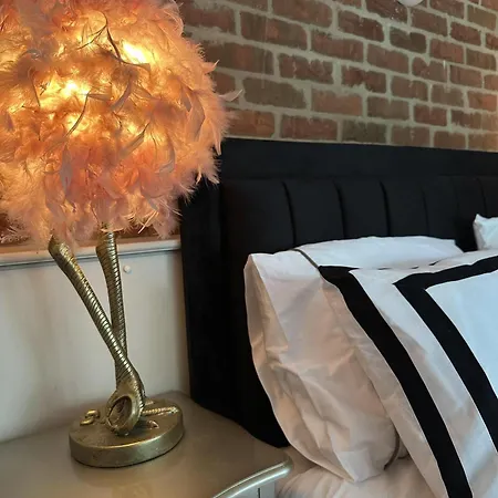 1 Bed Flat - Sleeps 2 - Pets - Parking - Wifi 아파트